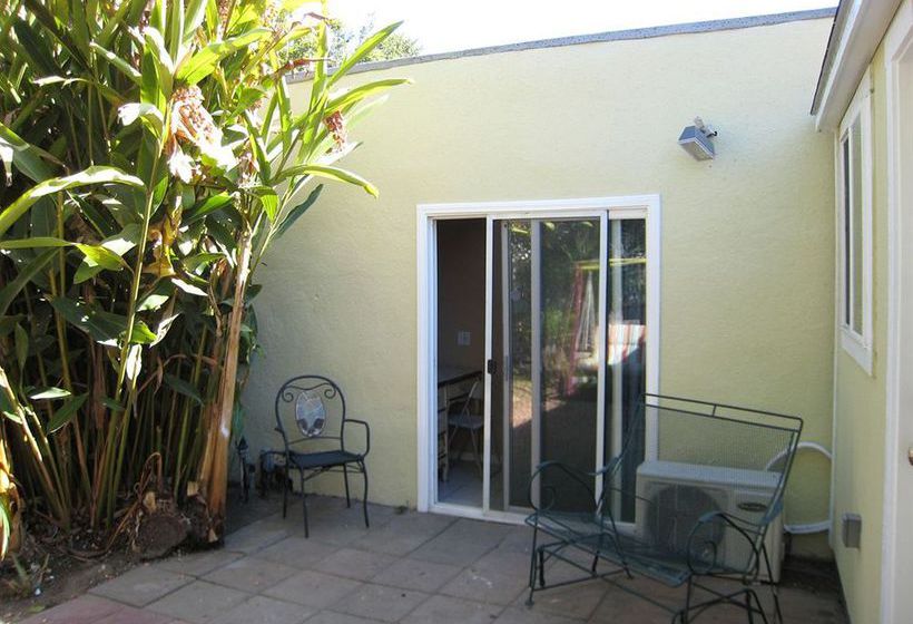 Bed and Breakfast Cinema Suites  | Los Angeles | California | United States 14