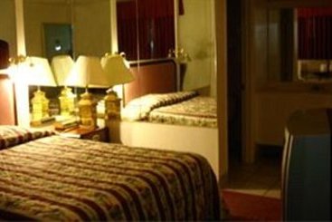 Colonial Motel  | Long Beach | California | United States 12