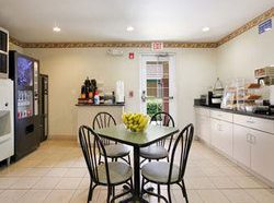 Microtel Inn & Suites - Lodi N. Stockton  | Lodi | California | United States 2