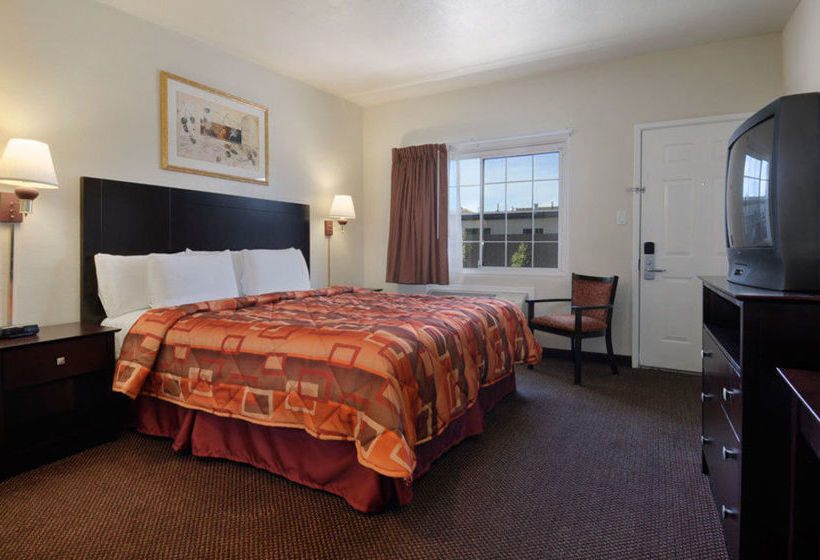 Hotel Super 8 Monterey  | Monterey | California | United States 2