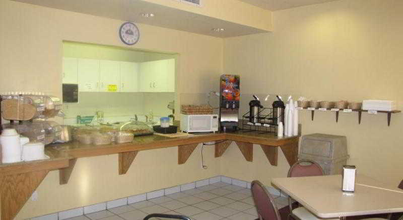 Hotel Americas Best Value Inn Yosemit  | Oakhurst | California | United States 20