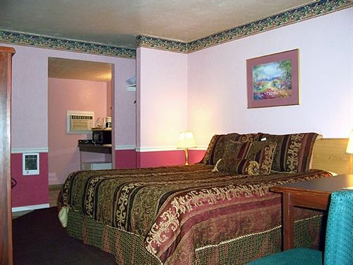 Del Monte Pines Motel  | Monterey | California | United States 1