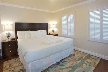 Hotel Beach Bungalow Inn Suites Morro Bay California