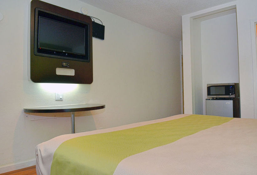 Hotel Knights Inn Modesto  | Modesto | California | United States 16