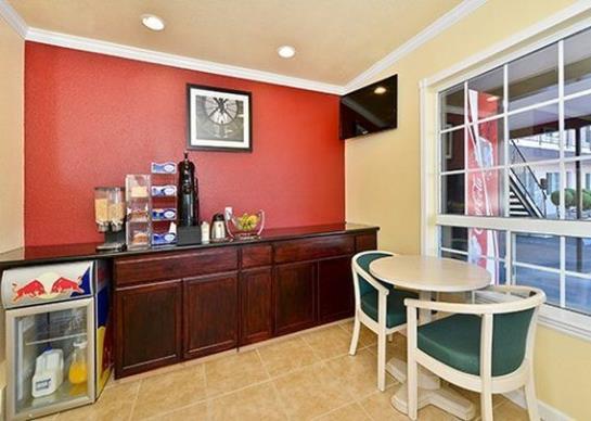 Hotel Rodeway Inn Merced  | Merced | California | United States 12