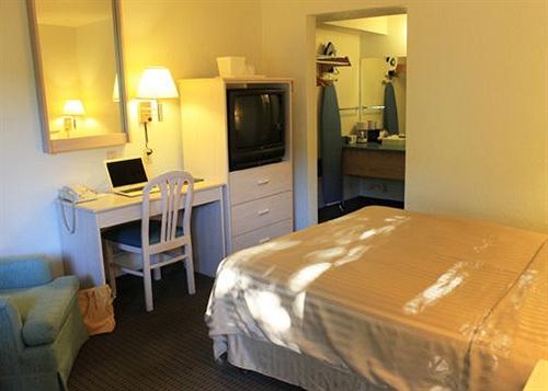 Hotel Quality Inn Monterey Beach Dunes   | Marina | California | United States 14