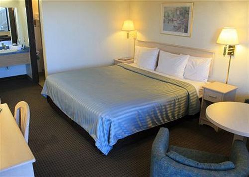 Hotel Quality Inn Monterey Beach Dunes   | Marina | California | United States 16