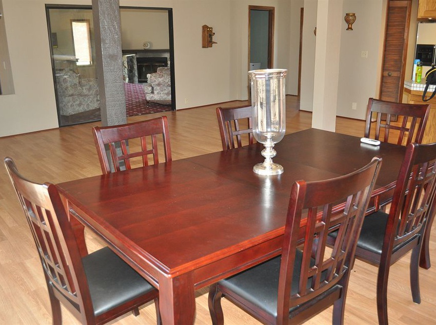 Mountain Trail Lodge Vacation Rental  | Oakhurst | California | United States 12