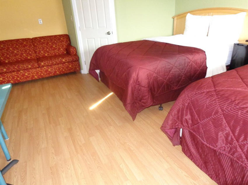 Mountain Trail Lodge Vacation Rental  | Oakhurst | California | United States 16