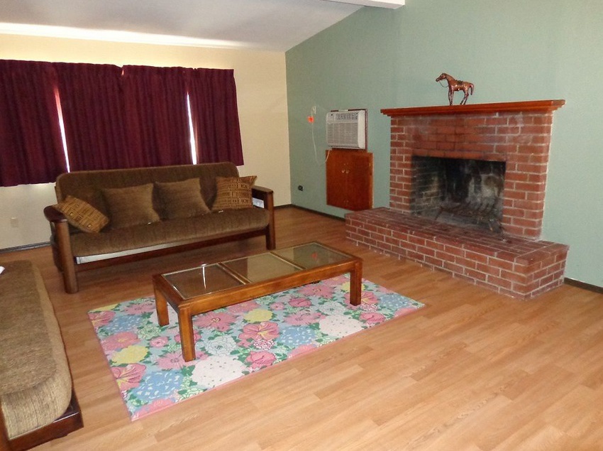 Mountain Trail Lodge Vacation Rental  | Oakhurst | California | United States 3