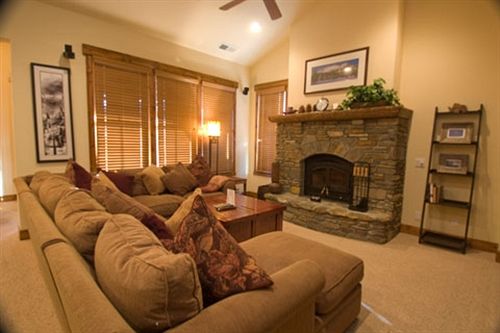 Hotel Snowcreek Resort  | Mammoth Lakes | California | United States 2