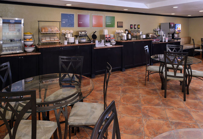 Hotel Comfort Inn Near Universal Studios Hollywood  | Los Angeles | California | United States 8