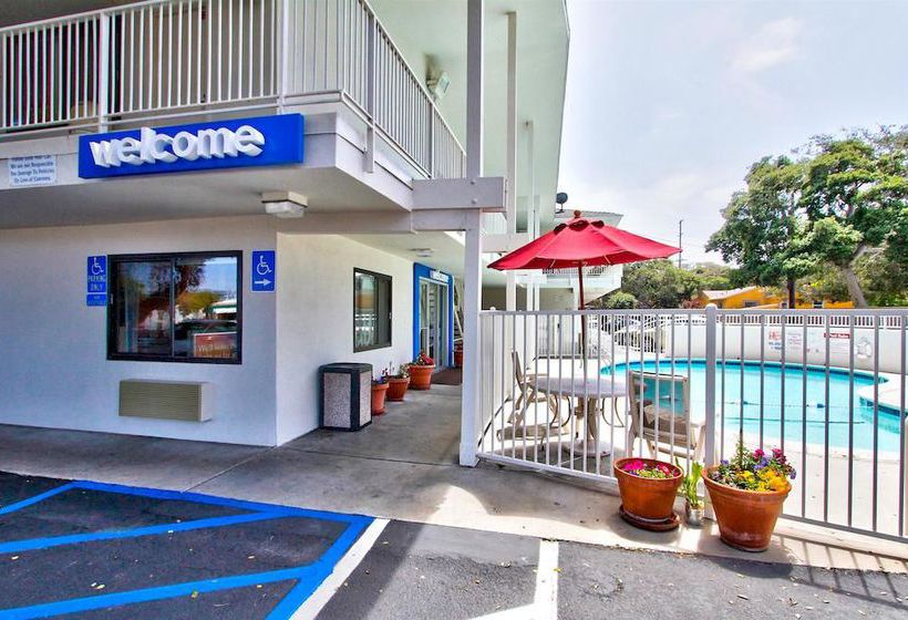 Motel 6 Monterey North Fremont Street  | Monterey | California | United States 18