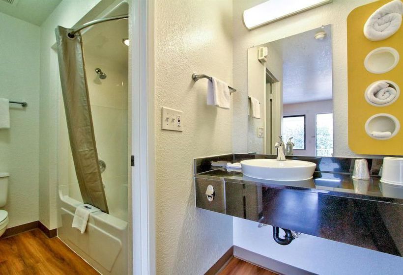 Motel 6 Monterey North Fremont Street  | Monterey | California | United States 2