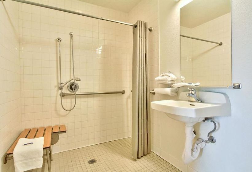 Motel 6 Monterey North Fremont Street  | Monterey | California | United States 4