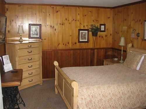 Hotel Narrow Gauge Inn  | Oakhurst | California | United States 15