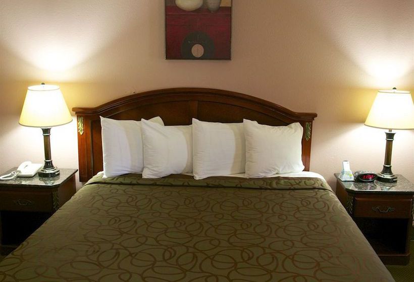 Hotel Mariah Country Inn & Suites  | Mojave | California | United States 3