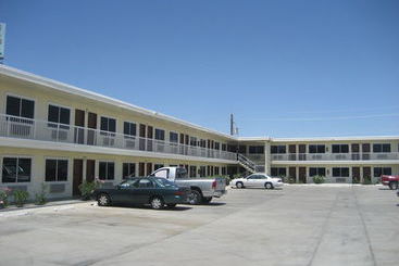 Hotel Desert Mirage Inn Suites