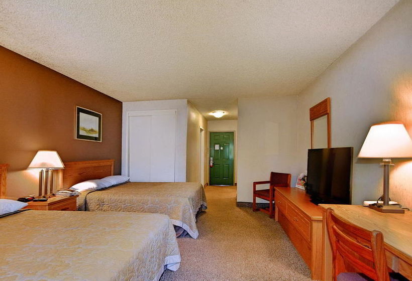 Super 8 Motel  | Long Beach | California | United States 15