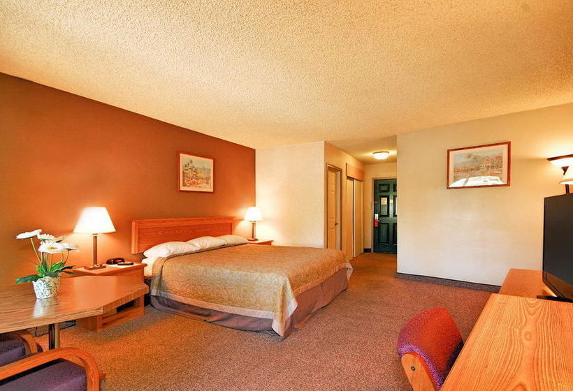 Super 8 Motel  | Long Beach | California | United States 18