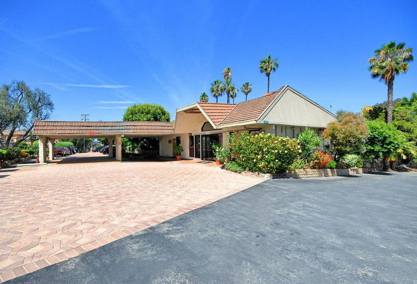 Super 8 Motel  | Long Beach | California | United States 9