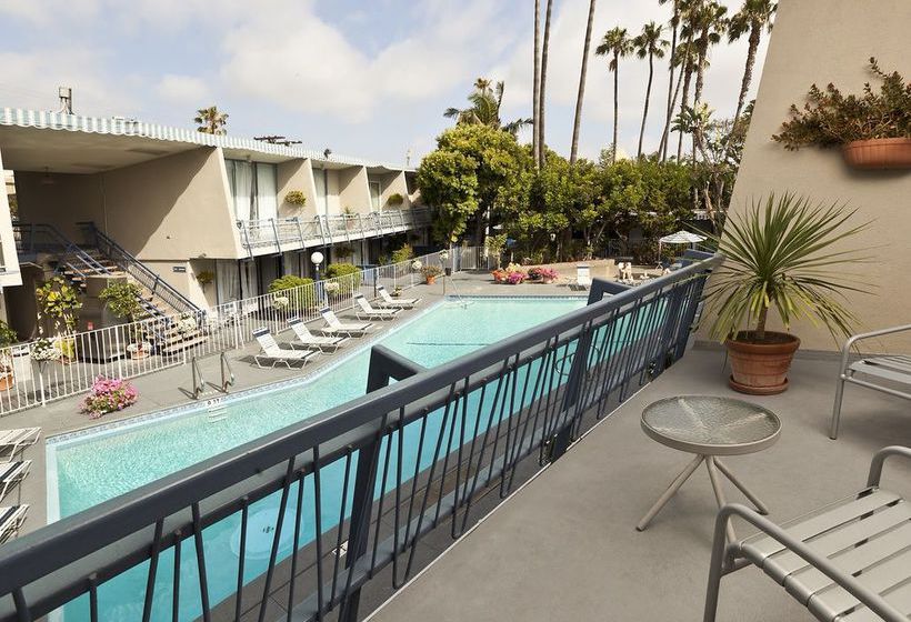 Travelodge Hotel at LAX Airport  | Los Angeles | California | United States 15
