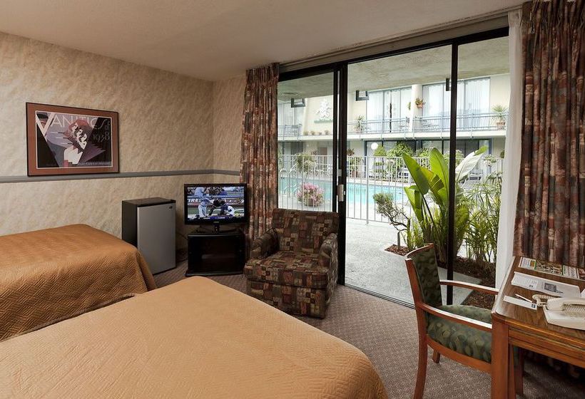 Travelodge Hotel at LAX Airport  | Los Angeles | California | United States 8