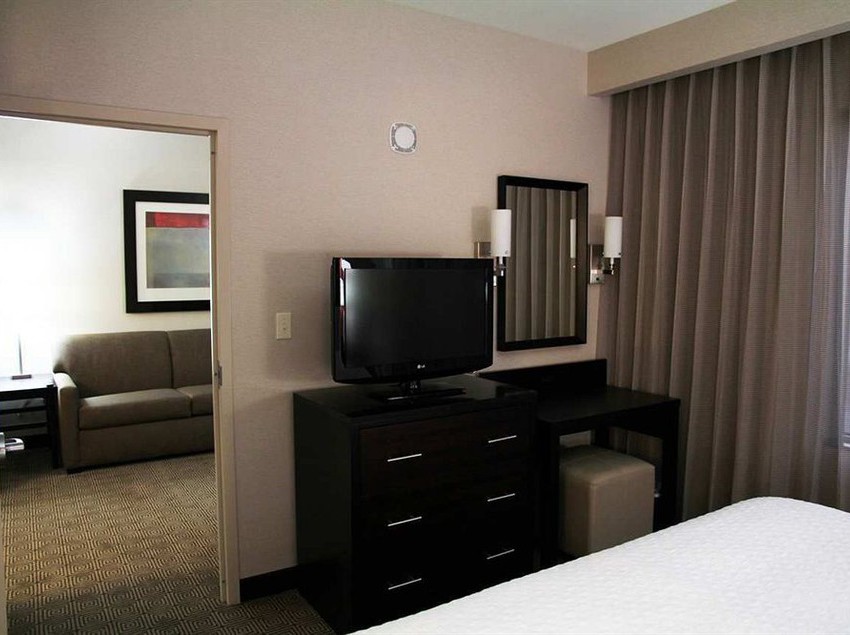 Hotel Embassy Suites Ontario - Airport  | Ontario | California | United States 8