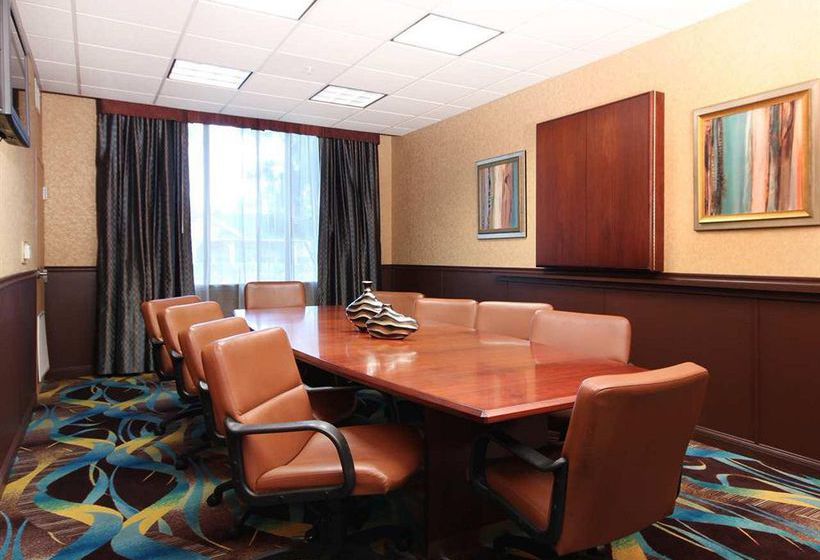 Hotel Hampton Inn & Suites Ontario  | Ontario | California | United States 15