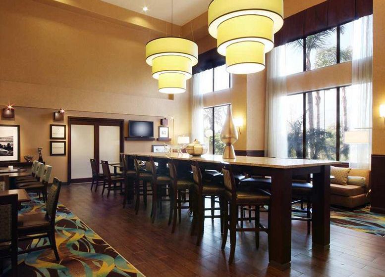 Hotel Hampton Inn & Suites Ontario  | Ontario | California | United States 4
