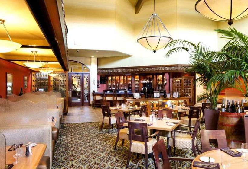 DoubleTree by Hilton Hotel Ontario Airport  | Ontario | California | United States 11