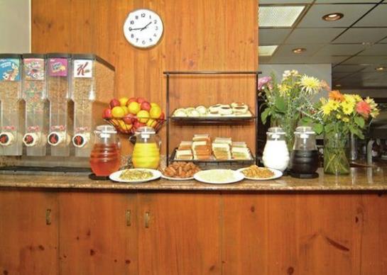 Hotel Ramada Oxnard  | Oxnard | California | United States 11