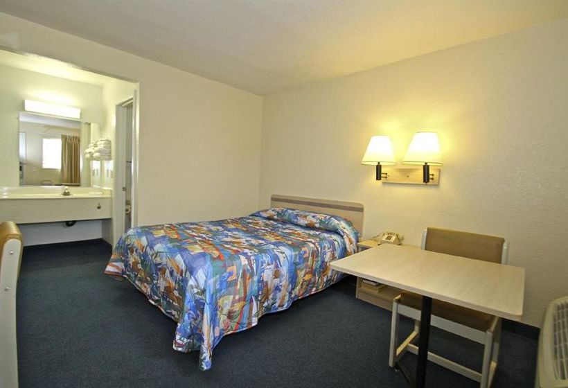 Motel 6 Ontario Airport  | Ontario | California | United States 1