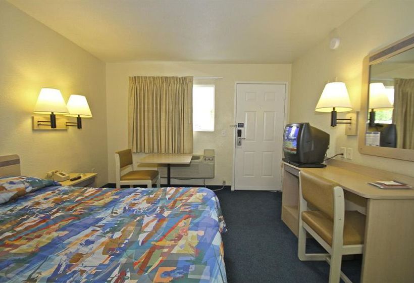 Motel 6 Ontario Airport  | Ontario | California | United States 2