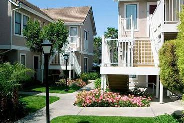 Residence Inn by Marriott  | Ontario | California | United States 7