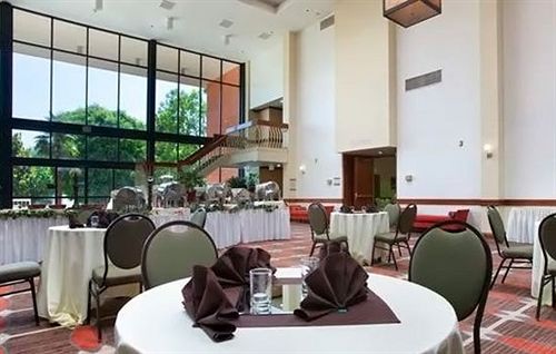 Hotel Hilton Ontario Airport   | Ontario | California | United States 11