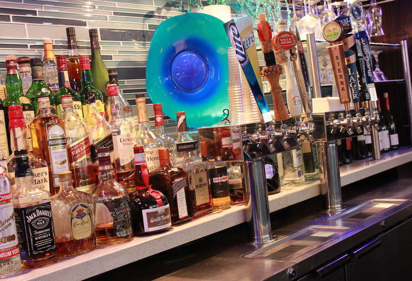 Hotel Hilton Ontario Airport   | Ontario | California | United States 7