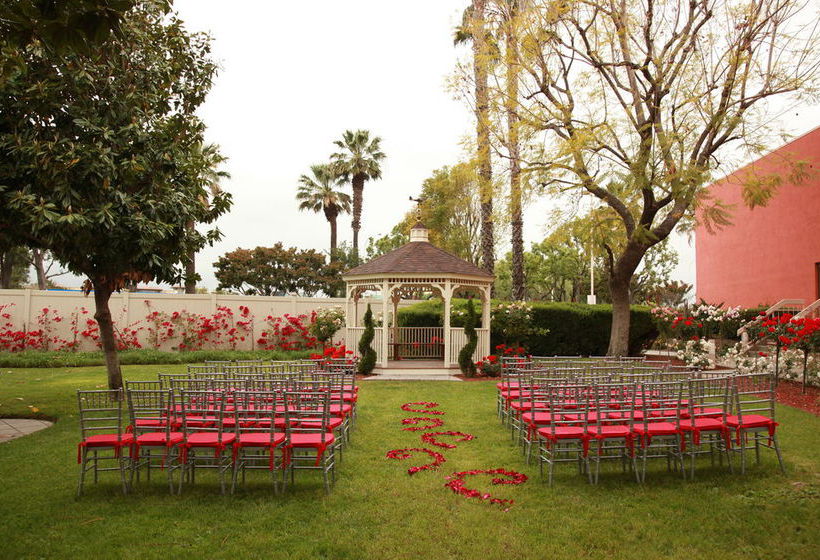 Hotel Hilton Ontario Airport   | Ontario | California | United States 8