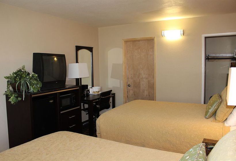 Hotel Harbor Inn & Suites  | Oceanside | California | United States 10