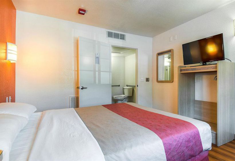 Motel 6 Los Angeles Pomona 1368  | Pomona | California | United States 11