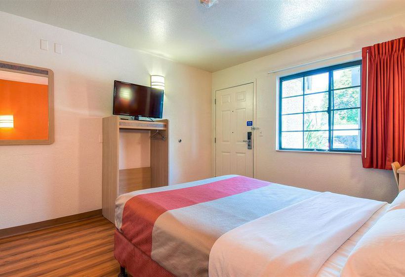 Motel 6 Los Angeles Pomona 1368  | Pomona | California | United States 2