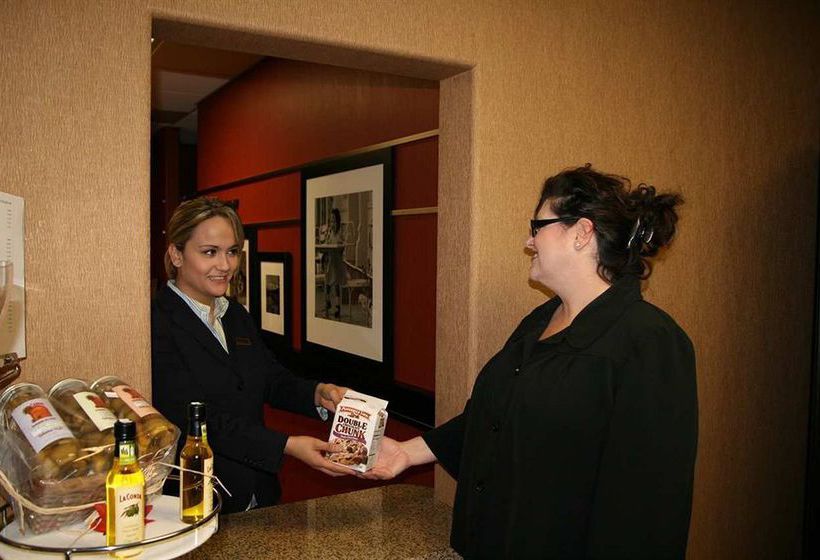 Hotel Hampton Inn & Suites Red Bluff  | Red Bluff | California | United States 9