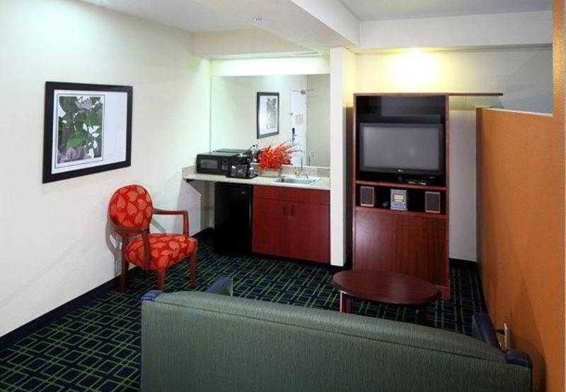 Hotel Fairfield Inn & Suites San Francisco San Carlos  | San Carlos | California | United States 4