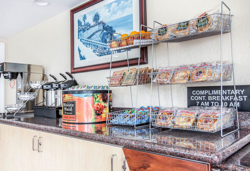 Hotel Days Inn San Clemente San Clemente California