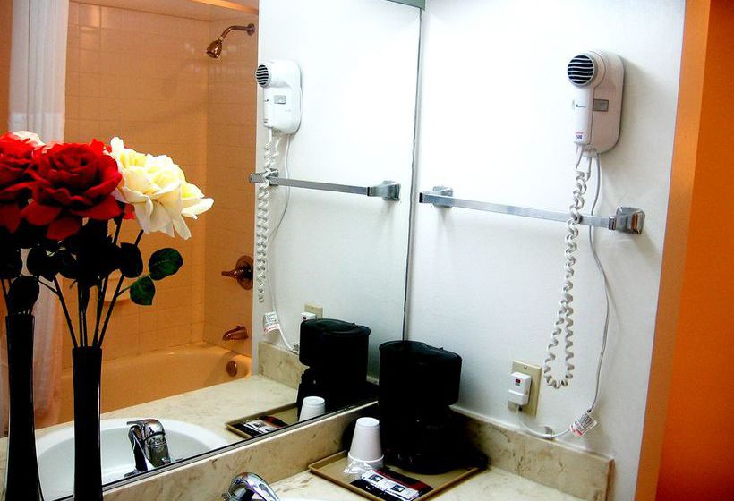 Hotel Riverbank Inn Red Bluff California