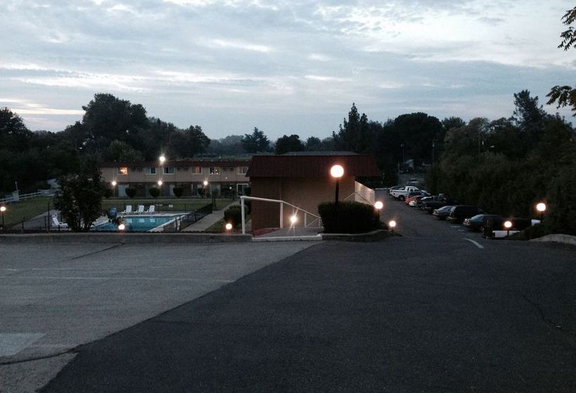 Hotel Riverbank Inn  | Red Bluff | California | United States 19