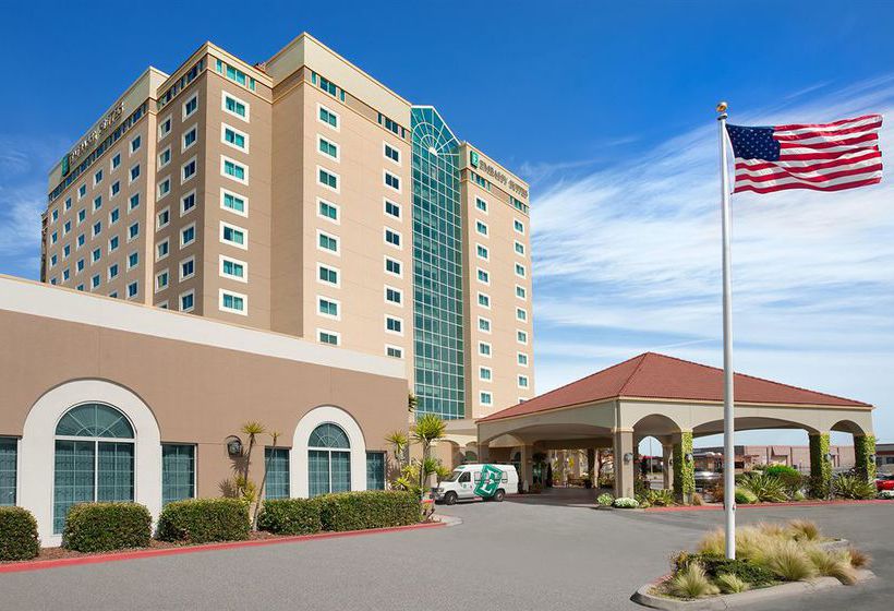 Hotel Embassy Suites on Monterey Bay Seaside California