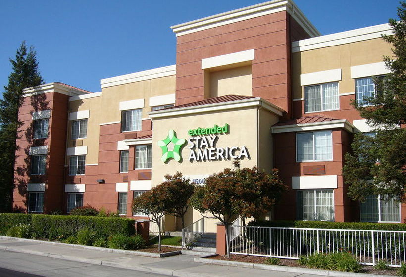 Hotel Homestead Village - San Jose Airport