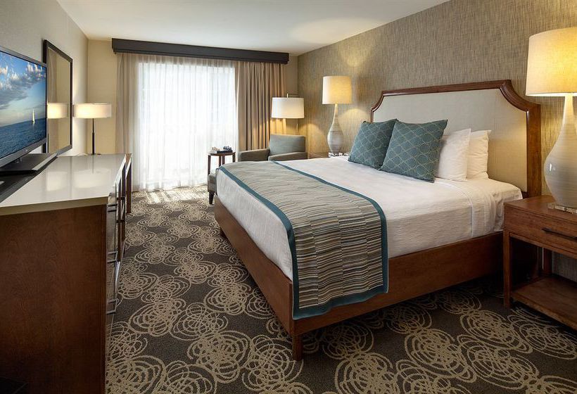 Best Western Plus Sunrise Hotel at Redondo Beach Marina 