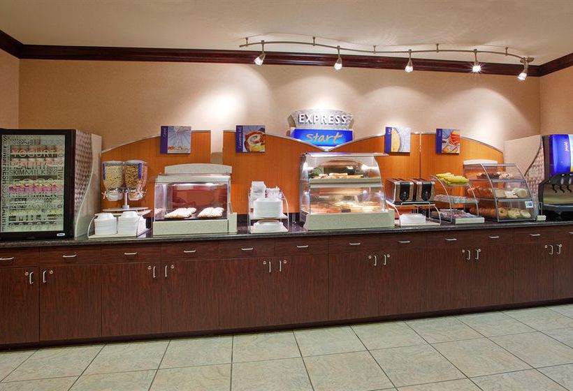 Hotel Holiday Inn Express Woodland  | Woodland | California | United States 12